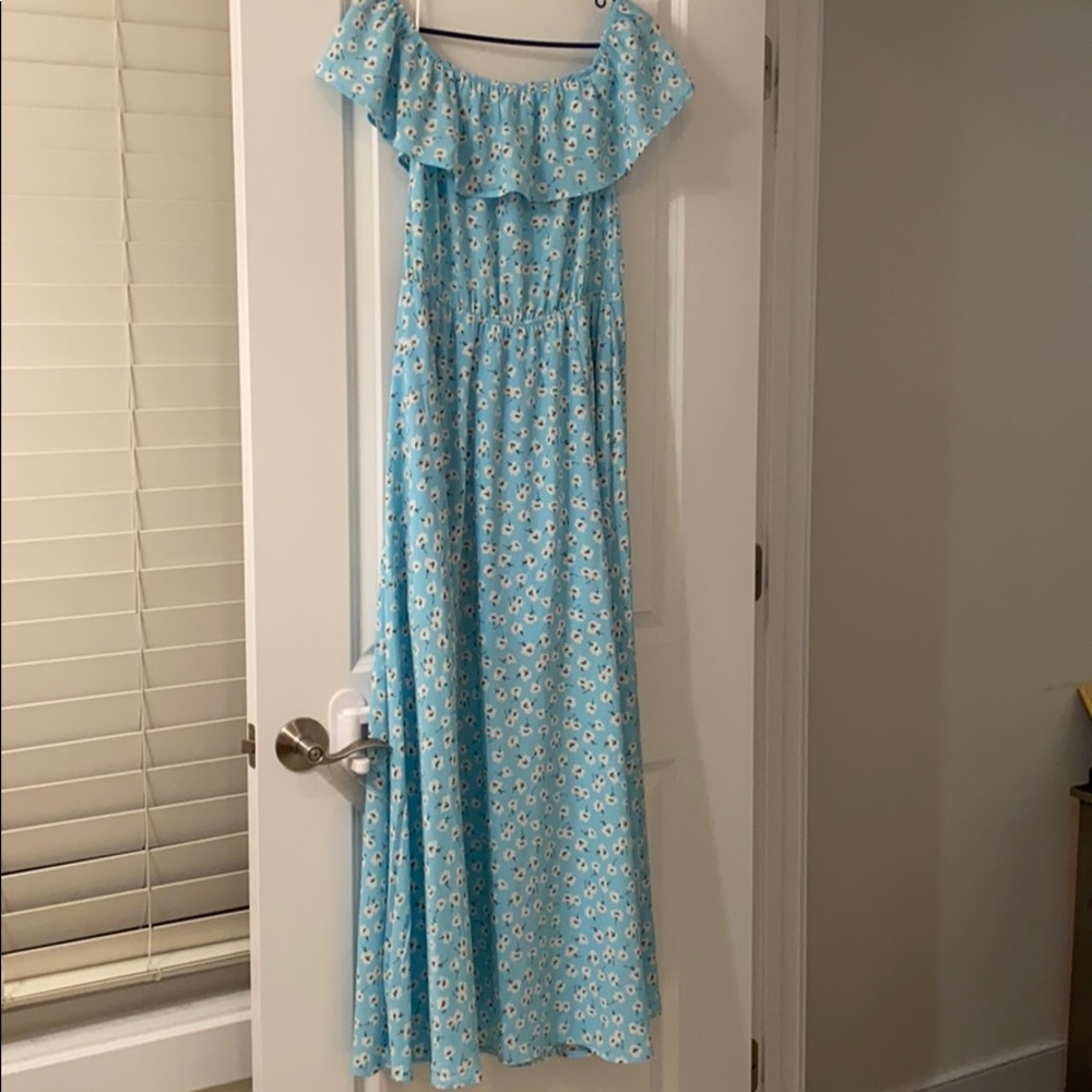 Off the Shoulder Maxi Dress